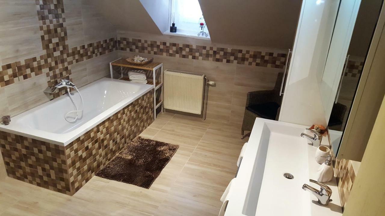 Lattore Ferienwohnung Reichenau Exterior foto